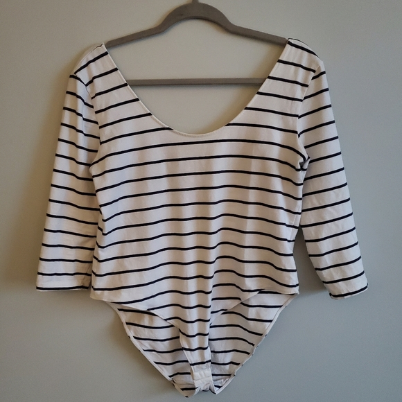 H&M Tops - 2/$20 Large Super Scoop Neck Bodysuit Black/White